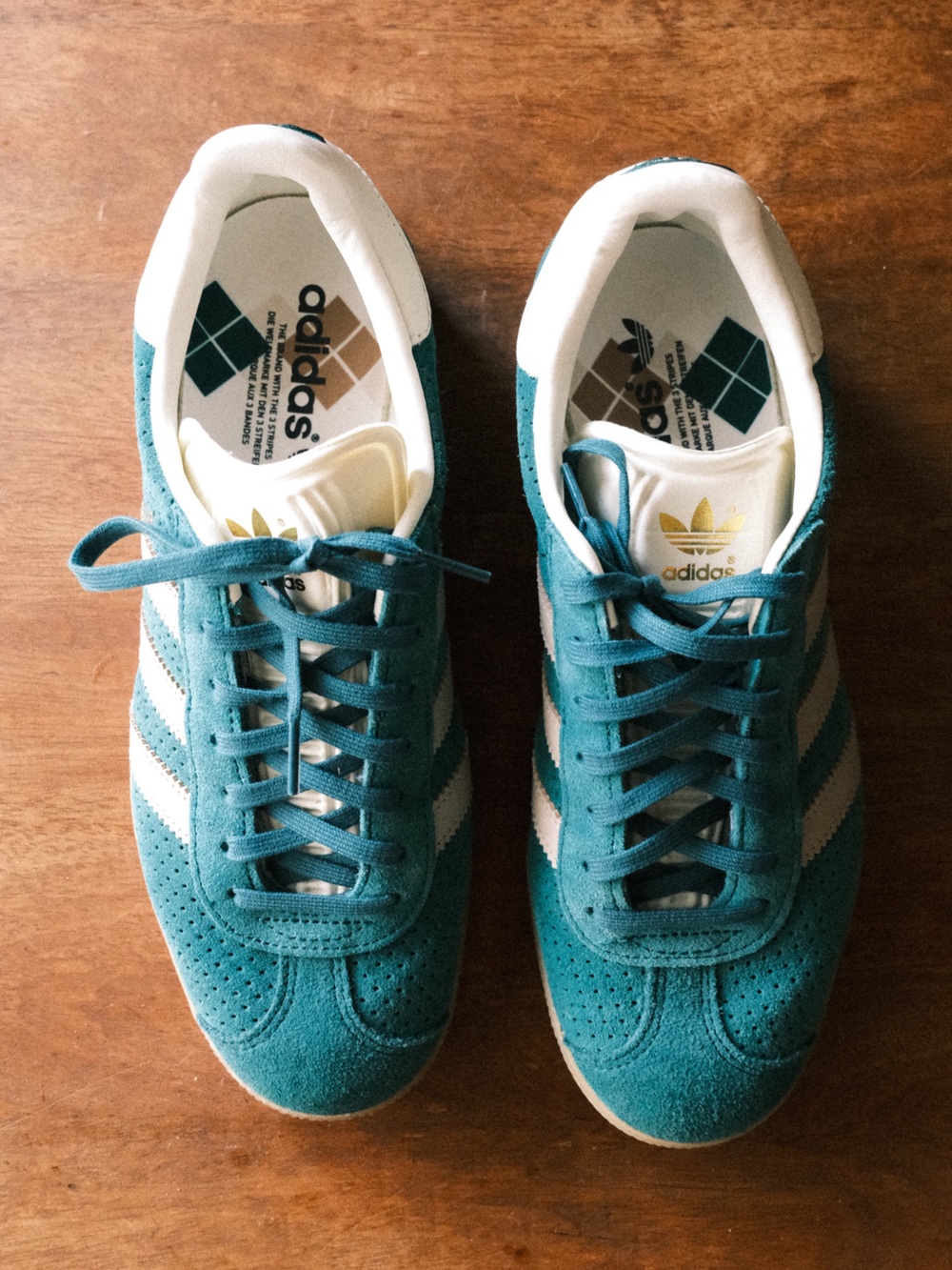 Adidas original gazelle sneakers